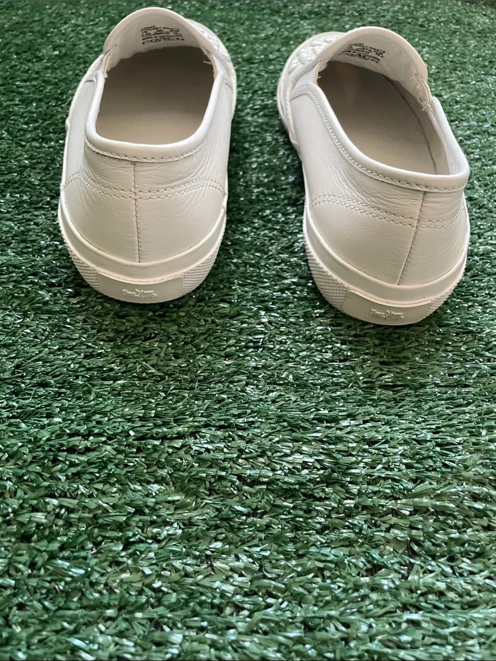 Coach Sneakers Chrissy Rivets White Leather Slip-On Women’s size 8.5 Studded